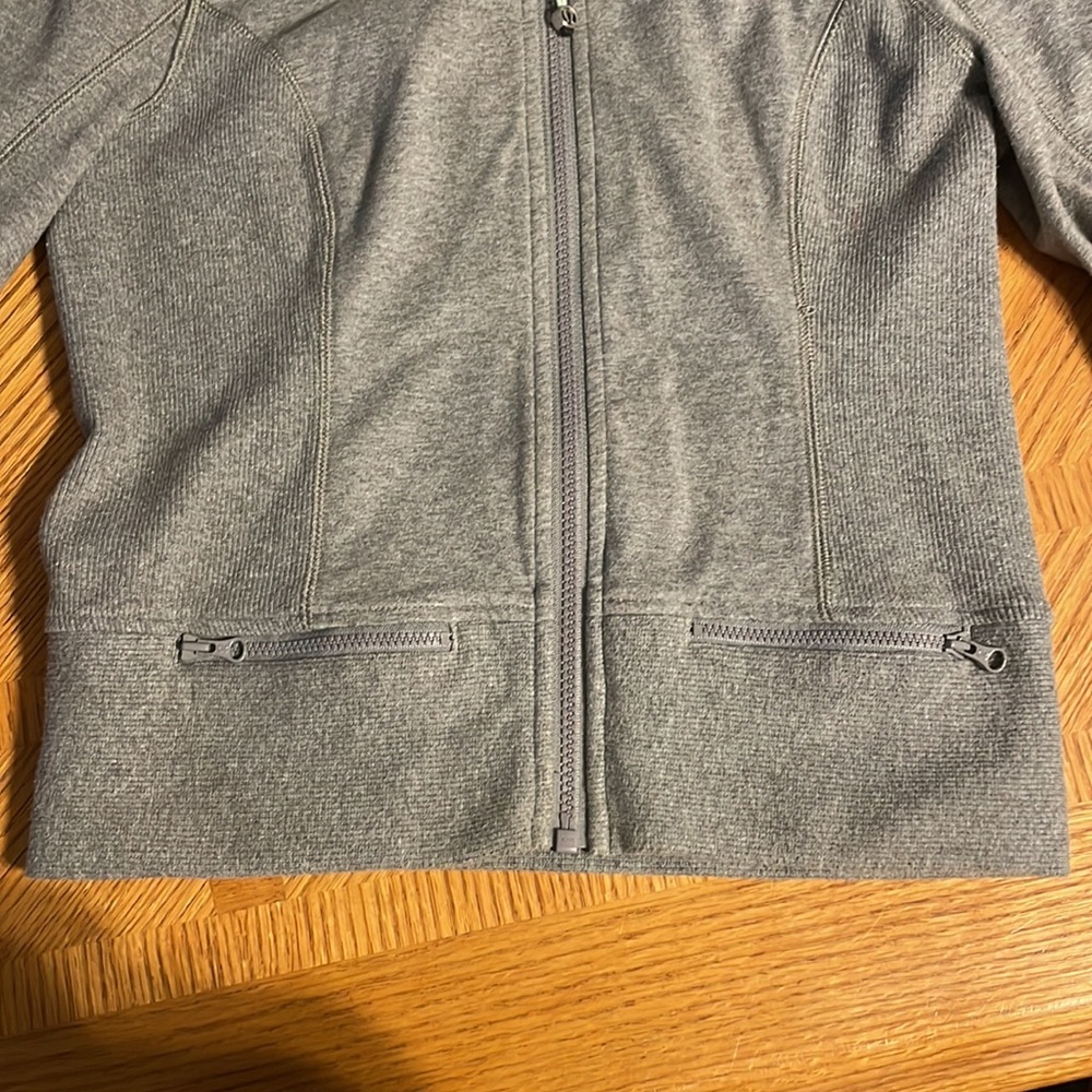 Lululemon jacket - Picture 4 of 6